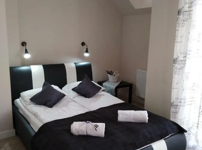 Z Pieknym Widokiem Ogrodowa Parkowe *